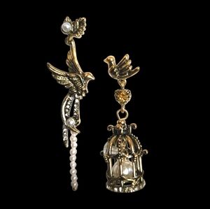 NWT Unique Bird and Birdcage earrings